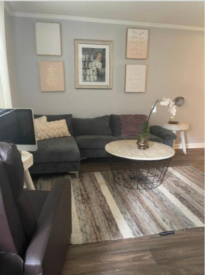 Buckhead townhome Cul De Sac